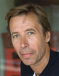  regista Åke Sandgren
