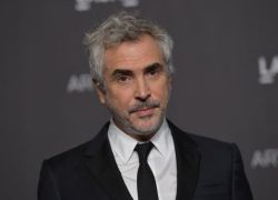  regista Alfonso Cuarón