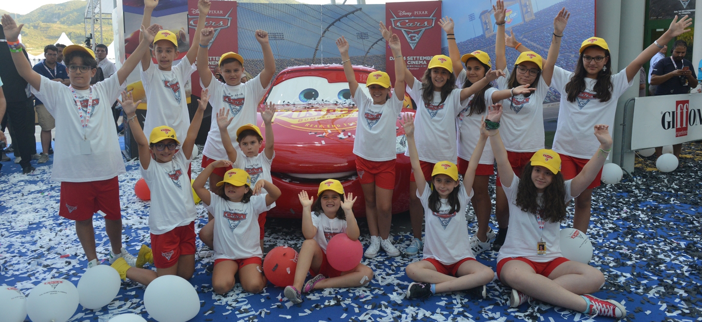 Lightning McQueen hits the blue carpet at Giffoni and presents the preview of Cars 3