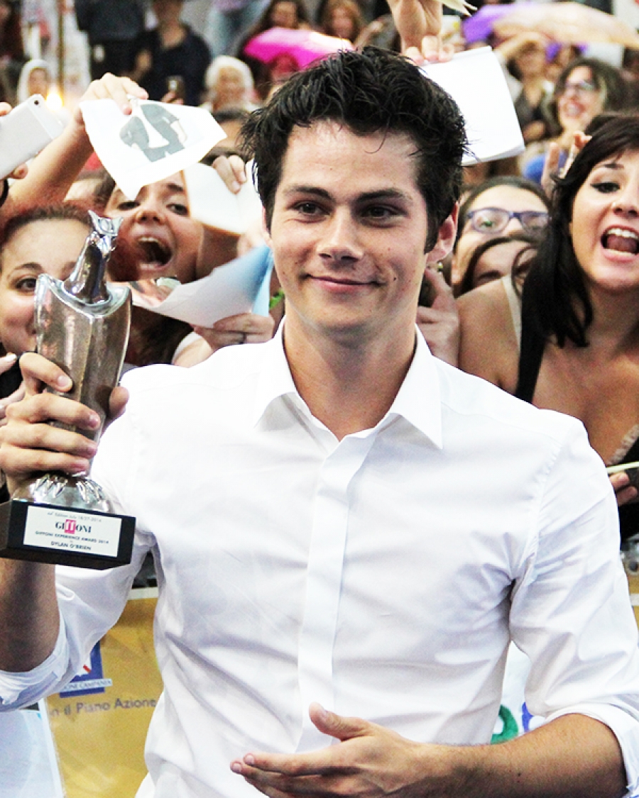 Dylan o brien with fans