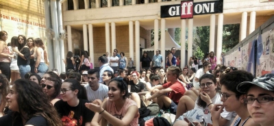 Three open-air nights waiting to see Claflin, Aniston and Mika at the Giffoni Film Festival