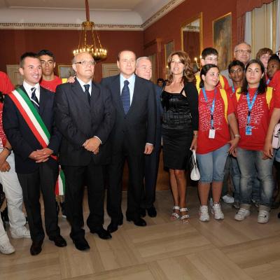 Claudio Gubitosi insieme ad una delegazione di juror con l'On. Silvio Berlusconi