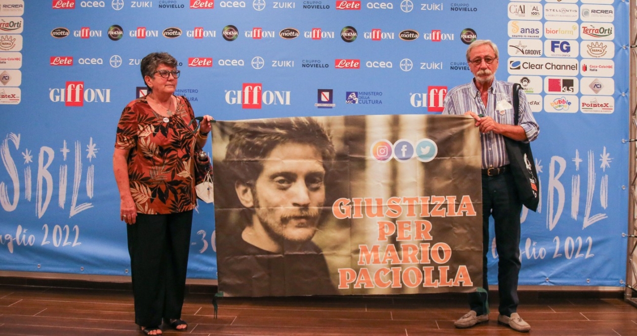 I genitori di Mario Paciolla ai giffoner: “Aiutateci a diffondere la storia di nostro figlio per arrivare alla verità”