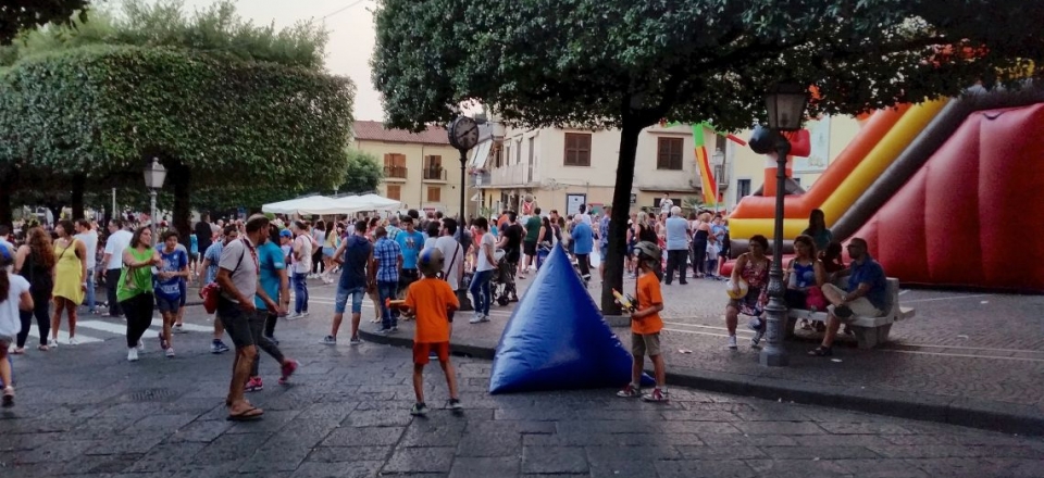 Ancora arte in mostra e mercatini creativi, per la settima giornata del Giffoni Street Fest