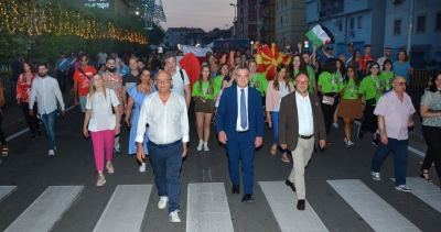 In viaggio verso il futuro: la passeggiata dei 6200 giurati ha fatto da prologo a #Giffoni2019
